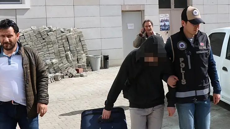 FETÖ'nün 'sohbet ağabeyi' tutuklandı