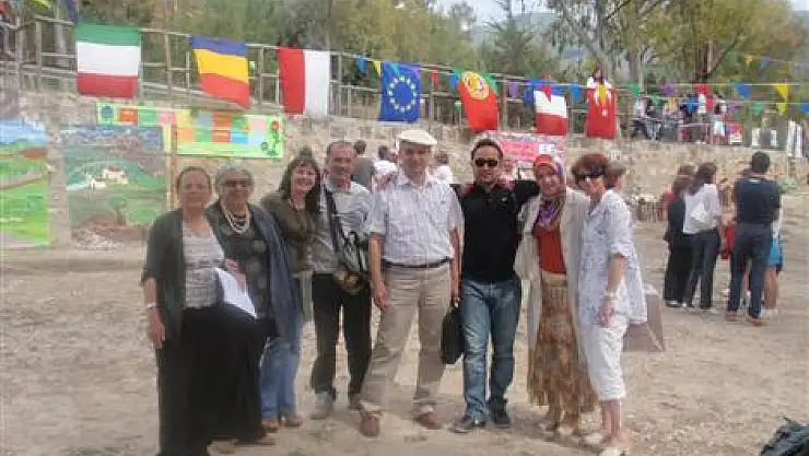 Fatih İ.Ö.O Napoli' den döndü