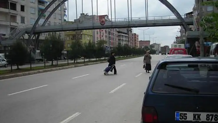 Termeliler, Üst geçidi Kullanmıyor