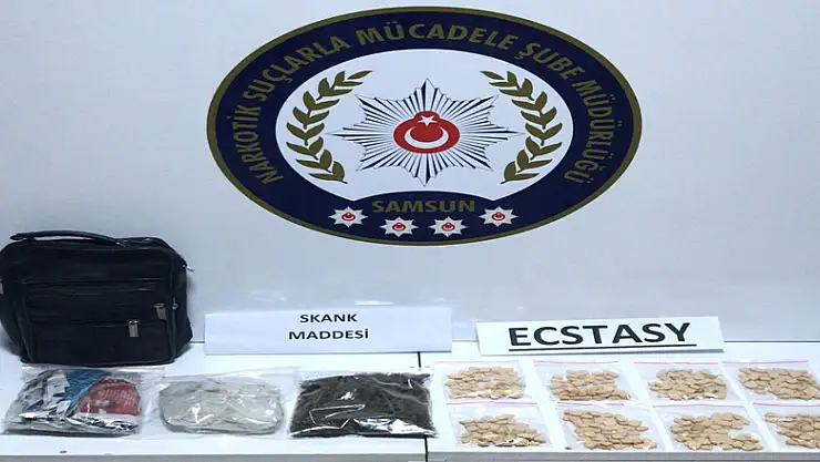 İstanbul'dan Samsun'a uyuşturucu getirirken yakalandılar 