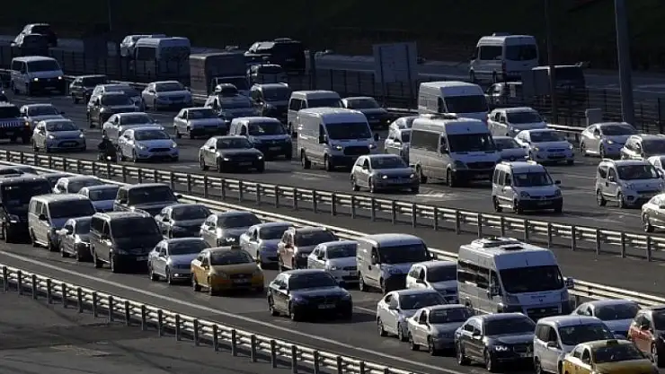 Trafiğe kayıtlı araç sayısı 22.4 milyon oldu