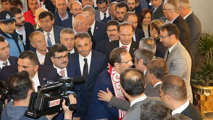 Büyükşehirde devir teslim