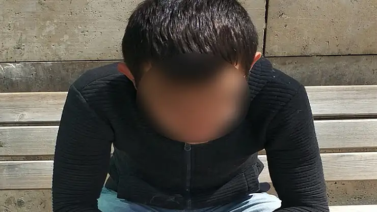  Girdiği evden tencere ve tava çalan genç tutuklandı 