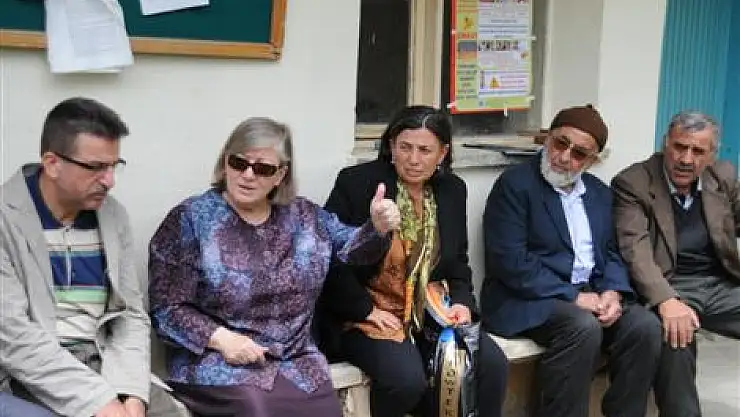 Tülay Balır'ın seçim gezileri sürüyor