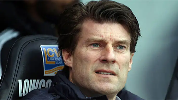 Real'de Zidane'ın yerine Laudrup