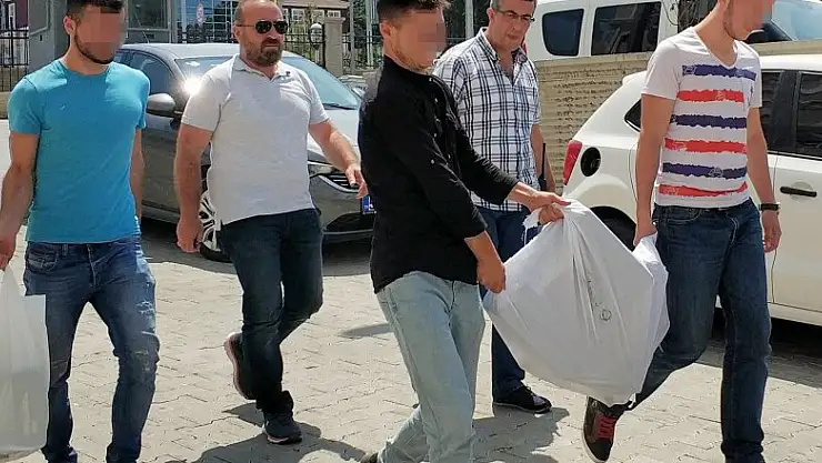 3 şahıs çaldıkları malzemelerle yakalandı