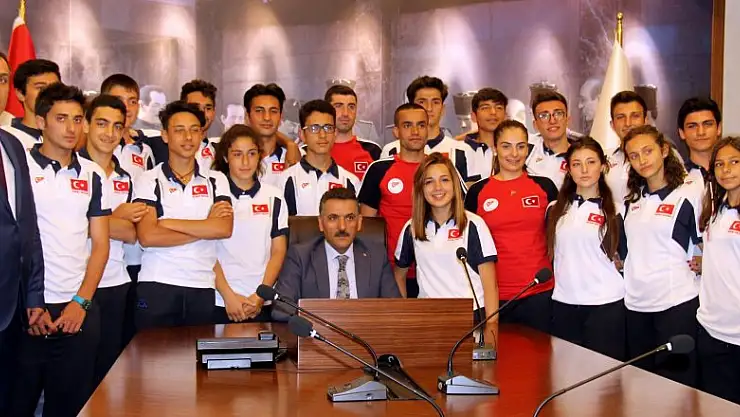  Karadeniz'in ilk Buz Pateni Kampı Samsun'da yapılıyor 