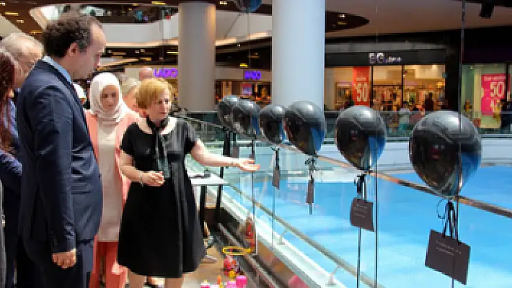 'Çocukluğumuz Kararmasın' sergisi Samsun'da açıldı