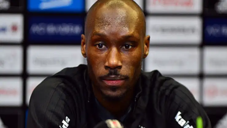 Beşiktaş'ta Atiba ile yeniden anlaştı