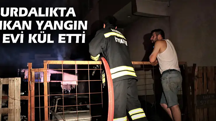 Hurdalıkta çıkan yangın 2 evi kül etti