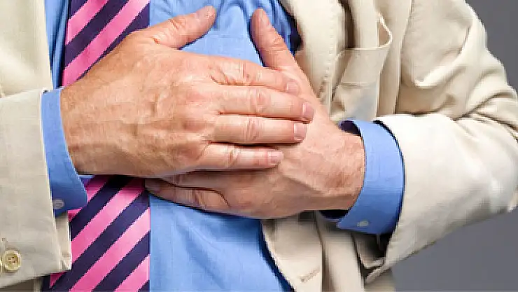 Kalp krizi geçiren kişiye bunları yapmayın!