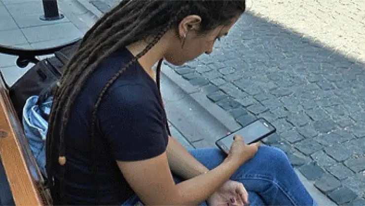 Türkiye'deki çocukların yüzde 59'u akıllı telefon sahibi