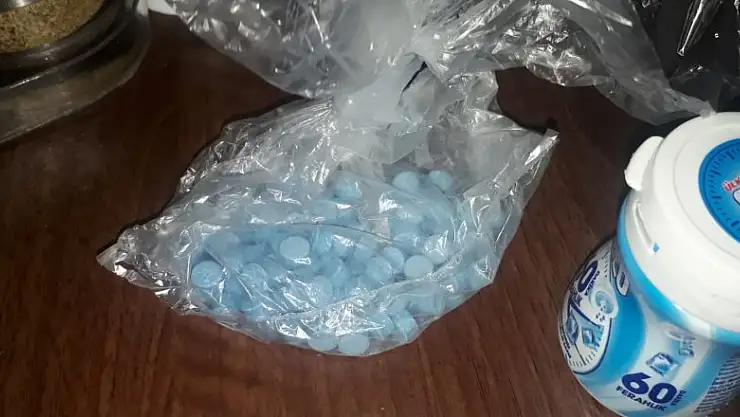 Uyuşturucu hapla yakalanan şahıs tutuklandı 