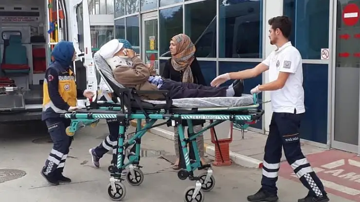 Otomobilin çarptığı yaya yaralandı 