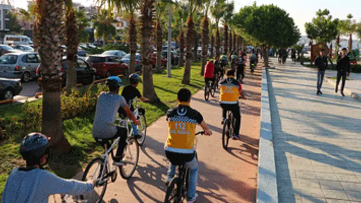 Kalp sağlığına dikkat çekmek için pedal çevirdiler