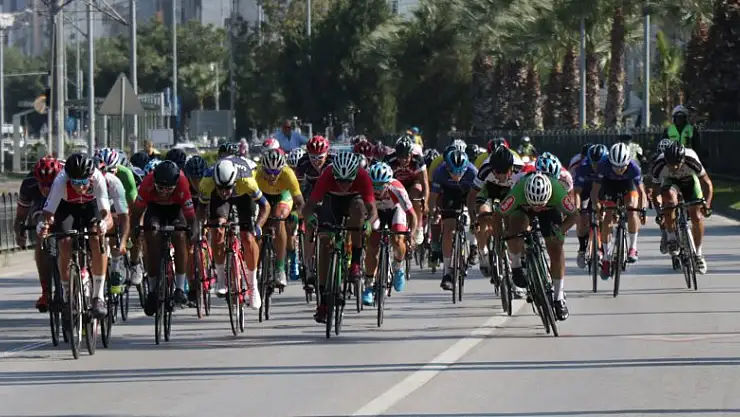 Uluslararası Karadeniz Bisiklet Turu Samsun'da son buldu