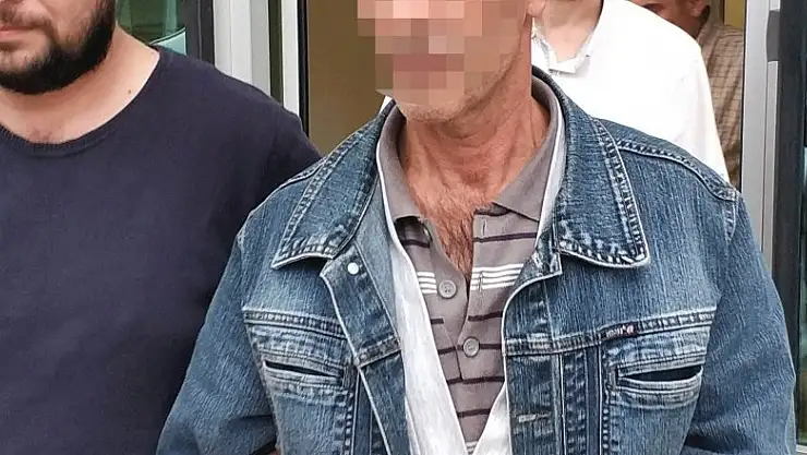 Baba oğlunu tabancayla vurdu