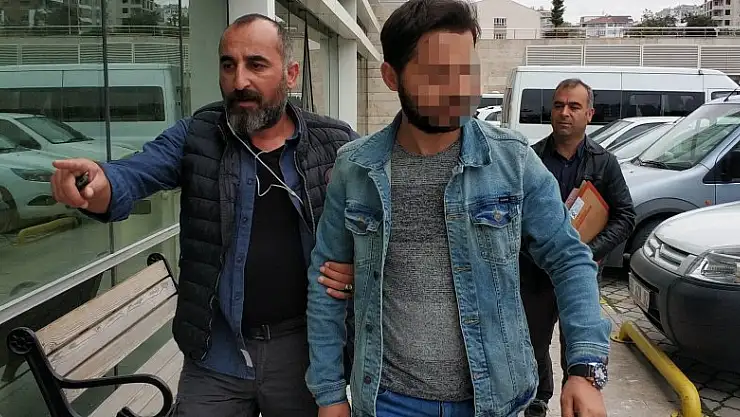 Kişisel bilgileri sattığı iddiasına gözaltı