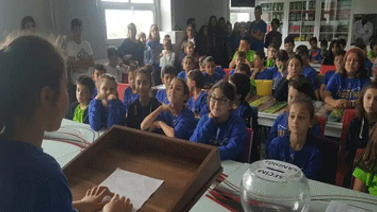 ÖZEL ARTI BİLİM KOLEJİNDE COŞKULU SEÇİM HEYECANI…..