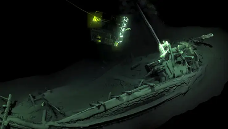 Dünyanın en eski dokunulmamış gemi enkazı Karadeniz'de bulundu