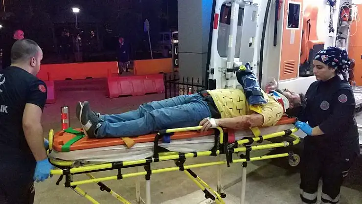 Samsun'da otomobil şarampole yuvarlandı: 2 yaralı 