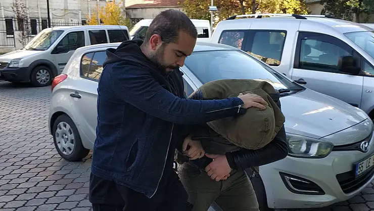  Uyuşturucu ticaretinden gözaltına alındı 