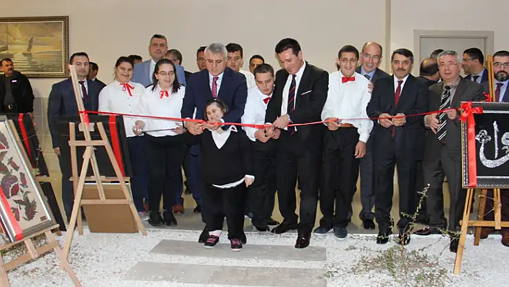 Adliyede 'özel' etkinlik ve sergi