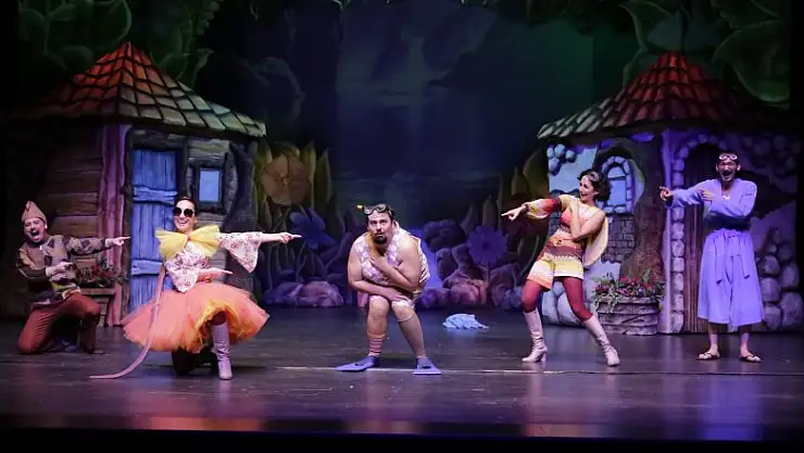 'Kurbağa Öyküleri' son kez sahneleniyor 