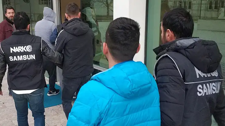 Samsun'da 5 zanlıya uyuşturucudan tutuklama 