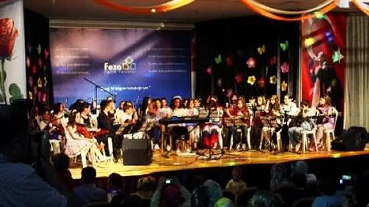 Minik Keman ustaları büyüledi