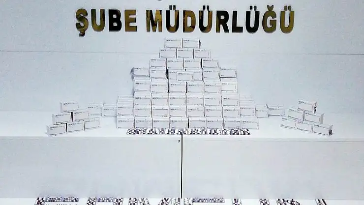 14. 172 adet uyuşturucu hapla yakalandılar