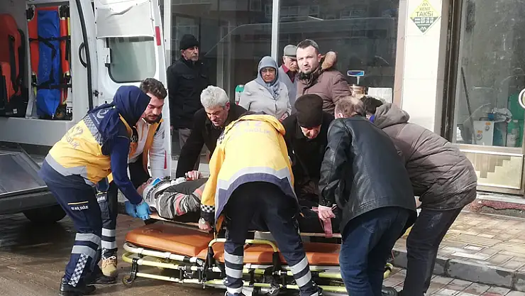 Çatıdan havalandırma boşluğuna düşen yaşlı adam yaralandı 