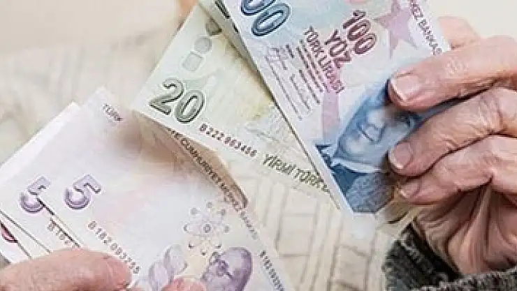 Emekliyi 541 TL Zam Bekliyor