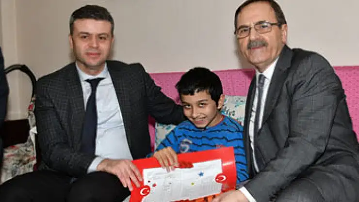 Karnelerini evlerinde Başkan Şahin'den aldılar