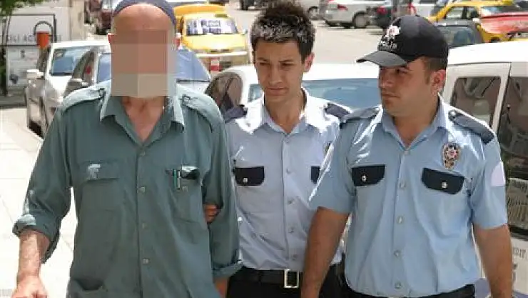 Oy kullanırken yakalandılar