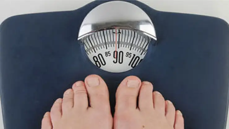 Obezite başarı hissini azaltıp mutsuz ediyor