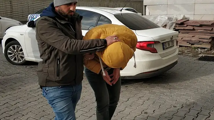 Uyuşturucu operasyonunda 4 gözaltı