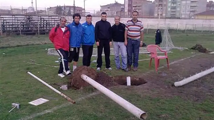 Stadın zemini bakıma alındı
