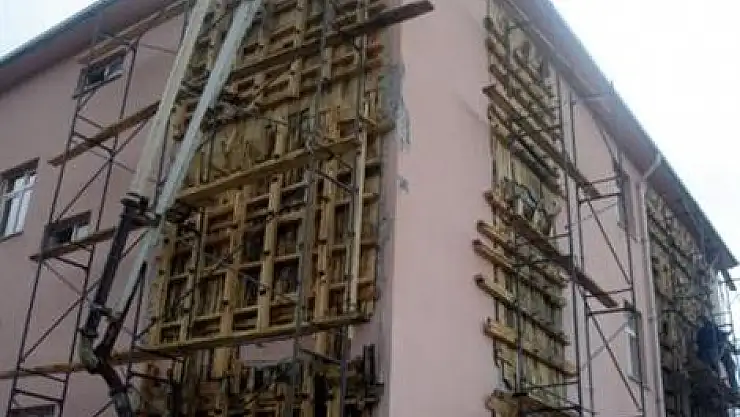 Okullar depreme karşı güçlendiriliyor