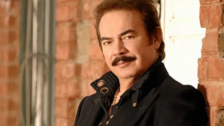 Orhan Gencebay hastaneye kaldırıldı