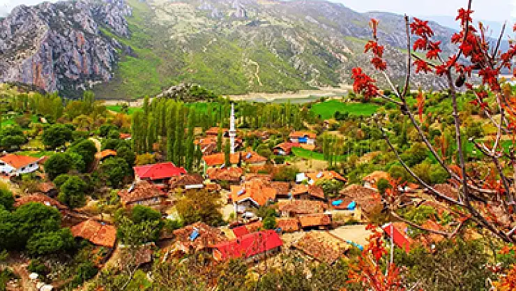 Tabiat harikası kanyonda trekking