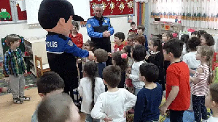 Polislerden 'Kanka'lı bilgilendirme  