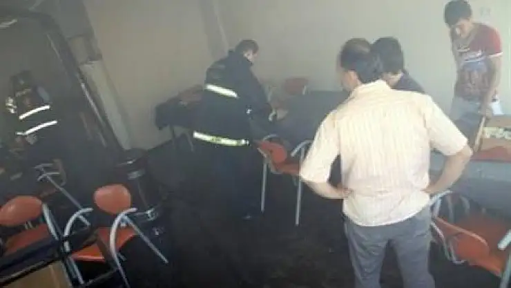 Kahvehanedeki ocak patladı