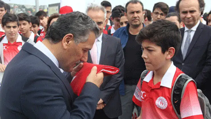 '11. Ulusal Kurtuluş Mücadelesi Anma Yürüyüşü' başladı