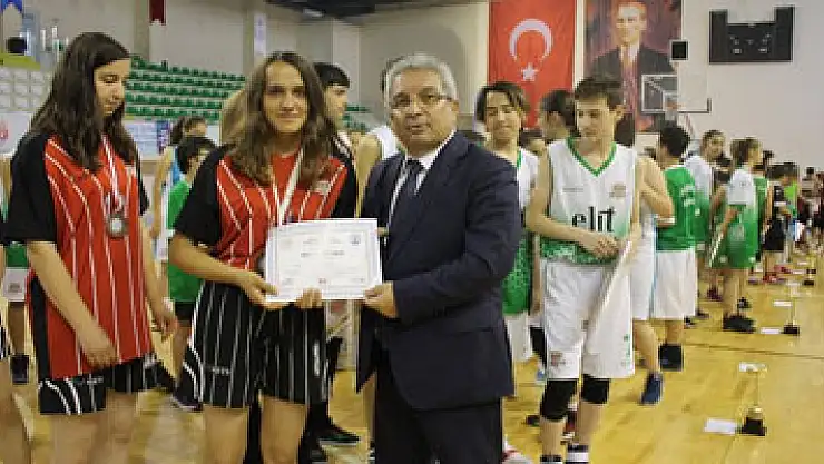 ÇGS'den görkemli kapanış