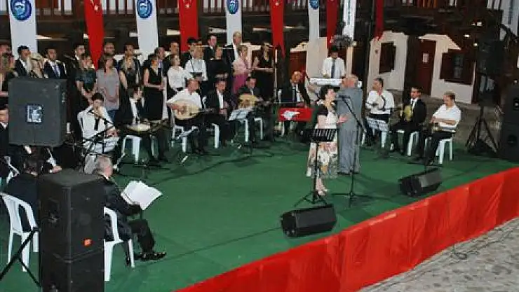 VEZİRKÖPRÜ'DE TÜRK  SANAT MÜZİĞİ KONSERİ