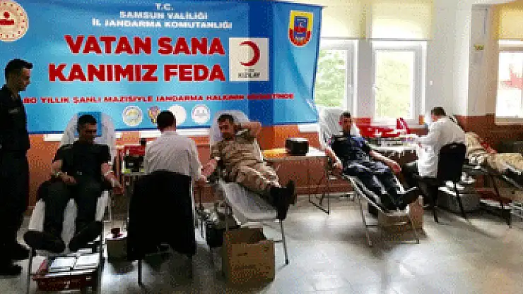 Jandarmadan 'Vatan Sana Kanım Feda' sloganıyla kan bağışı
