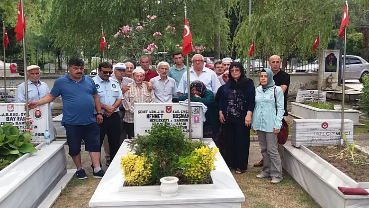 Şehit Mehmet Boşnak kabri başında anıldı   