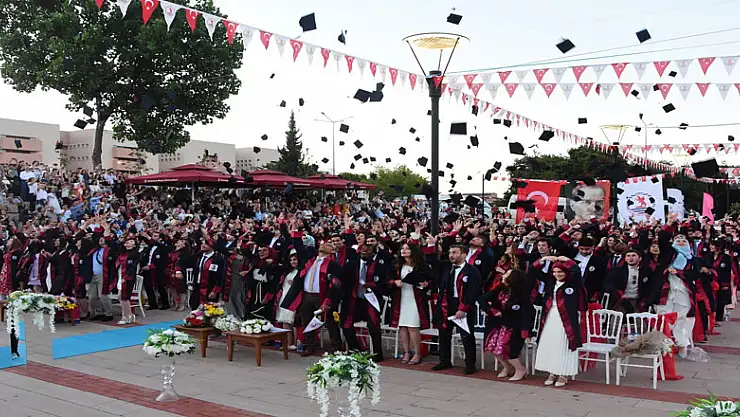   - Hekimlik mesleğine 267 taze kan 