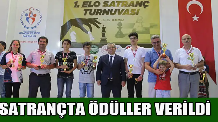 Satrançta ödüller verildi   